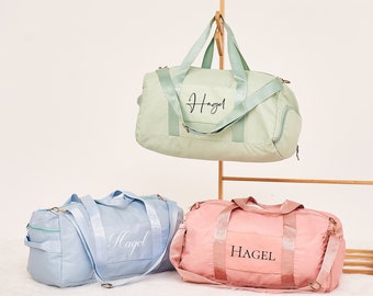 Personalized Duffle Bag, Monogrammed Weekender Bags, Honeymoon Bag, Hospital Bag, Bridal Gifts, Bachelorette Party, weekend travel bags, Bag