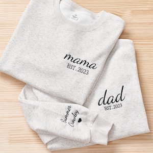 Sweat-shirt brodé pour papa, chemise papa personnalisée avec noms d'enfants, coeur sur la manche, sweat à capuche pour l'année de Pâques, cadeau pour un nouveau papa, cadeau de fête des pères image 8