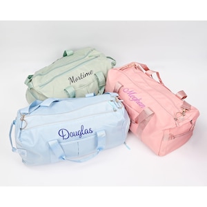 Bestickte Monogramm Reisetasche, Weekender Tasche, Wochenend-Reisetasche, personalisierte Brautjungfer Geschenktasche, Brautparty Geschenk