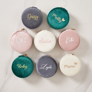 Personalisierte Schmuckschatulle, Hochzeit Gefälligkeiten, benutzerdefinierte Samt Schmuckschatulle, Kosmetiktasche, personalisierte Brautjungfer Geschenk, Samt Reise Schmuckschatulle