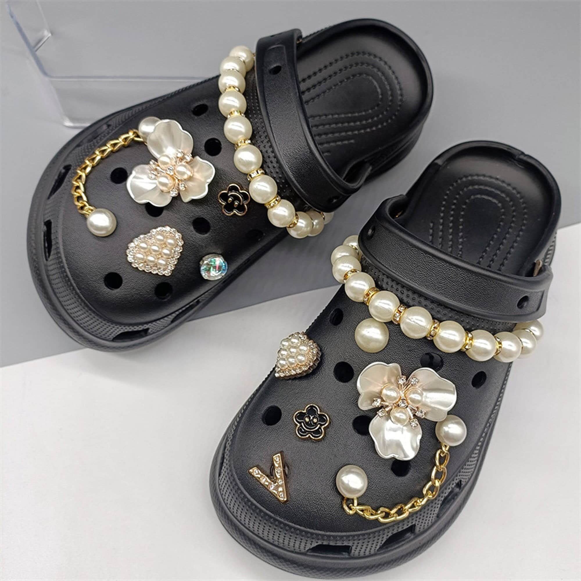 Top 70+ imagen chanel croc accessories - Thcshoanghoatham-badinh.edu.vn