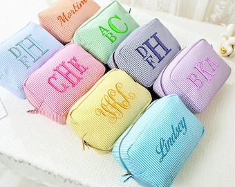 Embroidered Name Seersucker Makeup Bag,Embroidered Cosmetic Bag, Makeup Bag,Bridesmaid Gift Bag,Cosmetic Bag,Bridal Shower Gift,Gift for Her