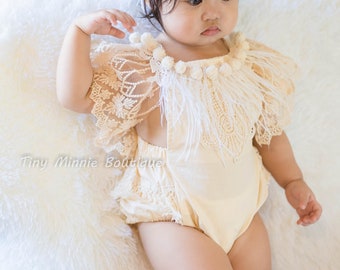 Boho Feather Pom Pom Baby Girl Romper, First Birthday Outfit Girl, Cake Smash baby girl Outfit, Sitter romper photo, photo props