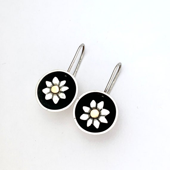Vintage Sterling Silver and Gold Daisy Dome Earrings Gem
