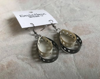 Earrings - Double round roll - white and black