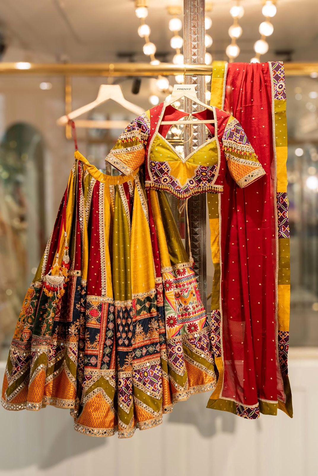 kamarband for bridal lehenga