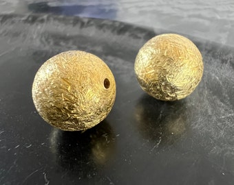 Brushed gilded 925 silver ball, different sizes