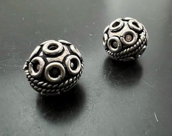 Verzilverde koperen ballen, zwartgeblakerd, 13 mm