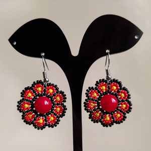 Handmade beaded earrings with Ukrainian ethnic pattern – red and yellow floral design – traditional jewelry made in Ukraine