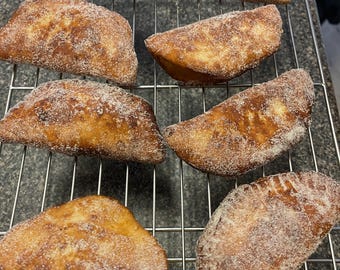 JollyNonni’s Fruit Hand Pies, Fried Turnovers with Sugar Cinnamon Topping (8 Count)