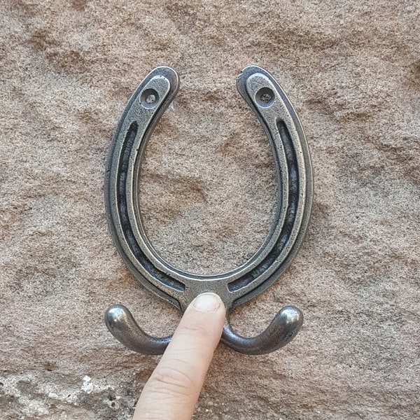 Cast Iron Horseshoe Wall Hook, Horseshoe Decor, Horseshoe Coat Hook, Horseshoe Lead Holder, Horseshoe hook, Lucky Horseshoe Hook