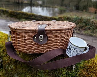 Personalisable Classic Fishing Creel Natural Willow Basket / Fly Fishing Gift Set / A Little Mug for Fishing Enamel Mug