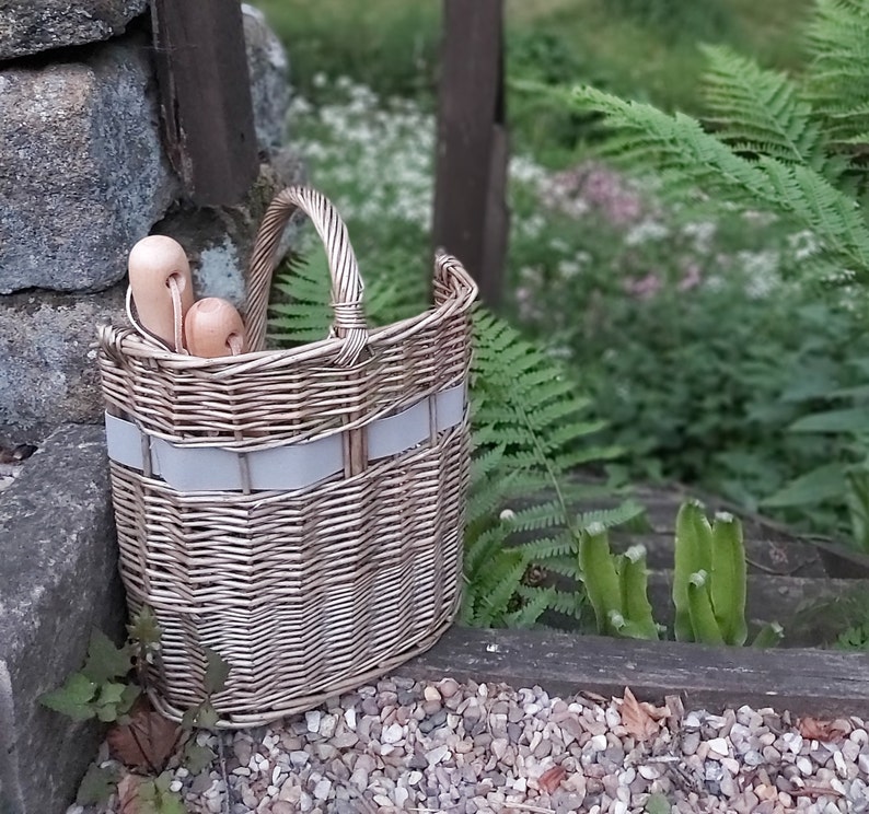 Classic British Garden Gift Set Personalised 11 Piece Garden Trug with Tools and Accessories Denim image 10