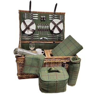 Personalisable 4 Person Green Tartan Picnic Basket, Quintessential British Picnic Hamper for Four, Personalised Picnic Basket