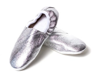 Silver dancing ballet shoes, leather soft sole shoes, girl moccasins, leather toddler Shoes, Girls' Bootie,