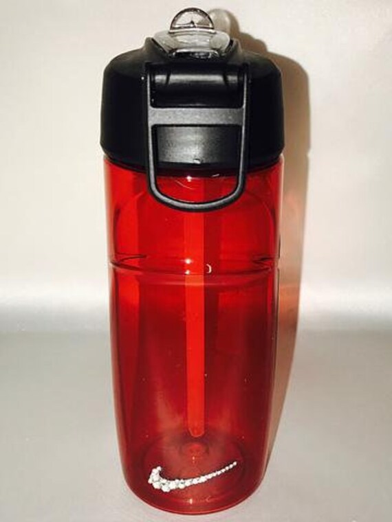 red nike drink bottle