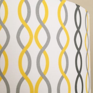 Abat-jour LINEAR GRIS JAUNE, abat-jour en tissu fait main, abat-jour design, abat-jour tambour image 6