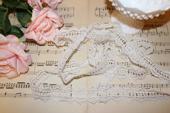 【BAON】Timing Vintage Ribbon Lace One Piece Amazon.com: White Pearl Ribbon Lace Trim,1.3 Inch Wide