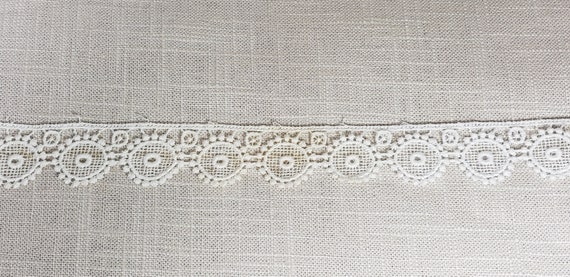 Vintage Scalloped 1 White Lace Sold by the Yard Made in - Etsy