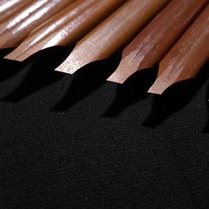 Broad-edge Handam Bili pens designed for bold Arabic script strokes and decorative khat styles.