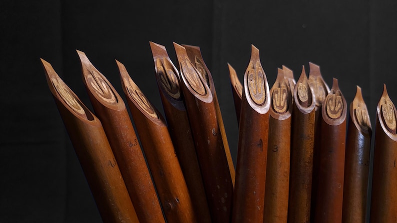 Traditional Islamic calligraphy reed pens made from natural Handam Bili bamboo material.