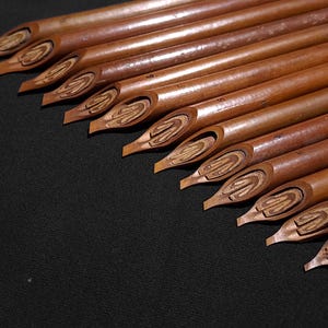 Handam Bili qalam pens suitable for Thuluth, Naskh, and other Arabic calligraphy scripts.