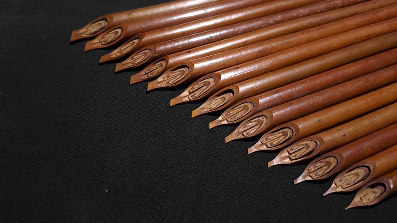Handam Bili qalam pens suitable for Thuluth, Naskh, and other Arabic calligraphy scripts.