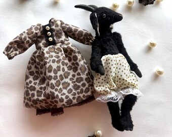 黒ヤギのアートドール、テディヤギ、ぬいぐるみヤギ、動物人形、ヤギの
