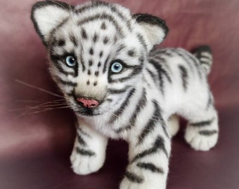thumbnail image 2 of Fao Schwarz 6 Tiger Cub St￭ Animal Toy Plush... 2 of 12