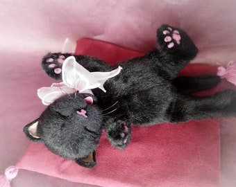Newborn Kitten lifesize plush toy.Handmade collectible animal,realistic kitten toy from Ukraine,stuff handmade toy