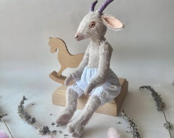 ラベンダー色のヤギのぬいぐるみアートドール、テディベアヤギ、ヤギの