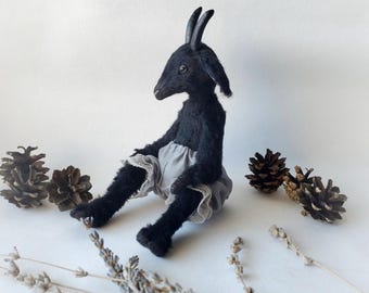 黒ヤギのアートドール、テディヤギ、ぬいぐるみヤギ、動物人形、ヤギの