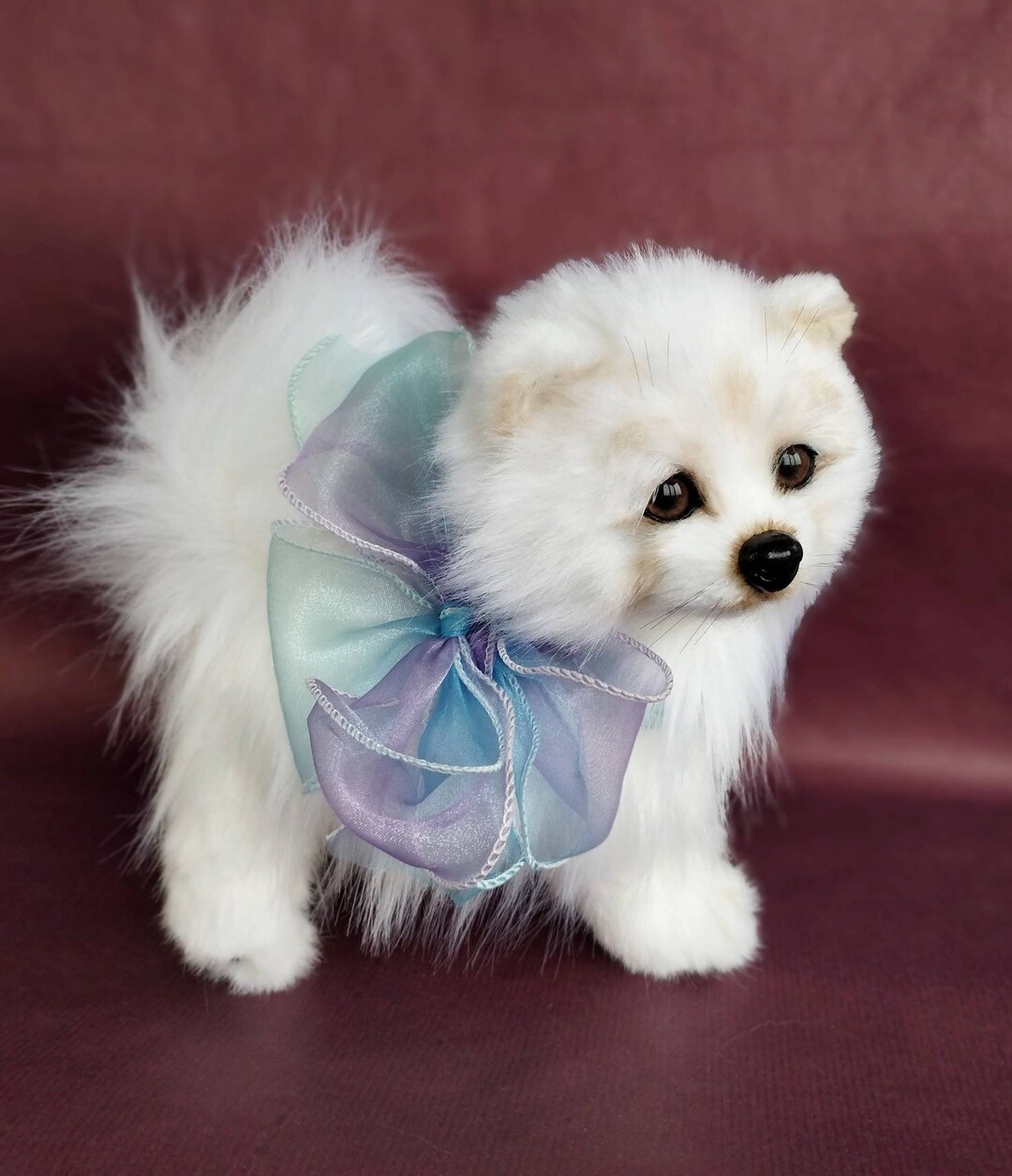 スピッツ、白いぬいぐるみの犬、ポメラニアン スピッツ、ぬいぐるみの