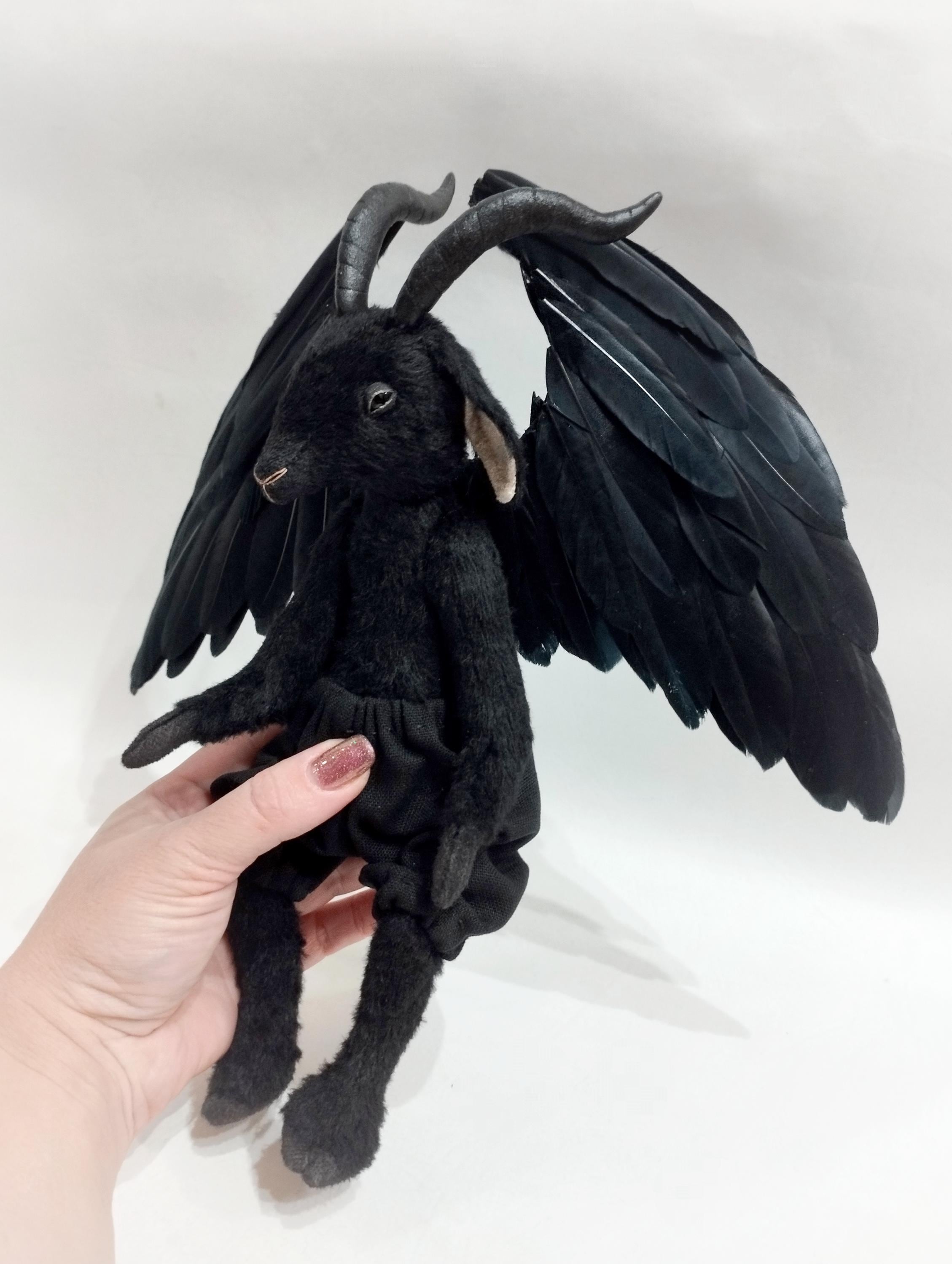 黒ヤギのアート人形、カスタムぬいぐるみヤギ、ぬいぐるみ、翼のある黒