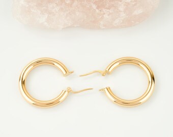 あい　Classic Hoops Thick Small Gold あい Classic Hoops Thick Small Gold あい Classic Hoops Thick