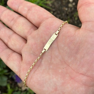 Bracelet personnalisé d'identification pour bébé en or jaune 14 carats, bracelet en or pour bébés avec carte d'identité gravée, bracelet en or pour bébé, bracelet pour cadeau de bébé