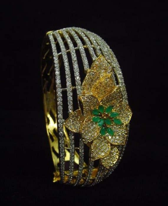 Malabar Gold & Diamonds launches dazzling 'Elegance Collection' - News |  Khaleej Times