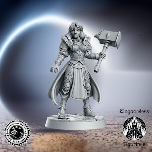 DnD Human Female Paladin Mini | Tabletop RPG Miniature | D&D Figurines | Pathfinder Fantasy Gaming | RN Estudio