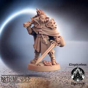 Thief Master DnD Miniature | Tabletop RPG DnD Mini | D&D Figurines for Fantasy Gaming and Pathfinder | Artisan Guild Modular