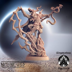May include: A detailed, 3D printed miniature of a humanoid figure with reptilian features, holding a staff and standing on a skeletal base. The figure is painted in a light brown color and has a cloak. The miniature is part of a set of Kingdomless Figurines.