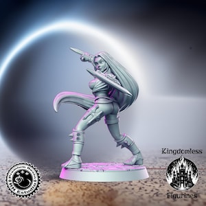 Female Rogue Mini | DnD Tabletop RPG Miniature | D&D Figurines | Pathfinder Fantasy Gaming | RN Estudio