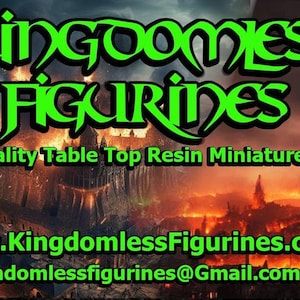 Pode incluir: Logotipo da Kingdomless Figurines com texto verde em um fundo de fogo. O texto diz "Kingdomless Figurines" e "Miniaturas de resina de mesa de alta qualidade". O endere&ccedil;o do site &eacute; www.KingdomlessFigurines.com e o endere&ccedil;o de e-mail &eacute; Kingdomlessfigurines@Gmail.com.
