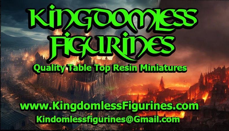 Pode incluir: Logotipo da Kingdomless Figurines com texto verde em um fundo de fogo. O texto diz "Kingdomless Figurines" e "Miniaturas de resina de mesa de alta qualidade". O endere&ccedil;o do site &eacute; www.KingdomlessFigurines.com e o endere&ccedil;o de e-mail &eacute; Kingdomlessfigurines@Gmail.com.