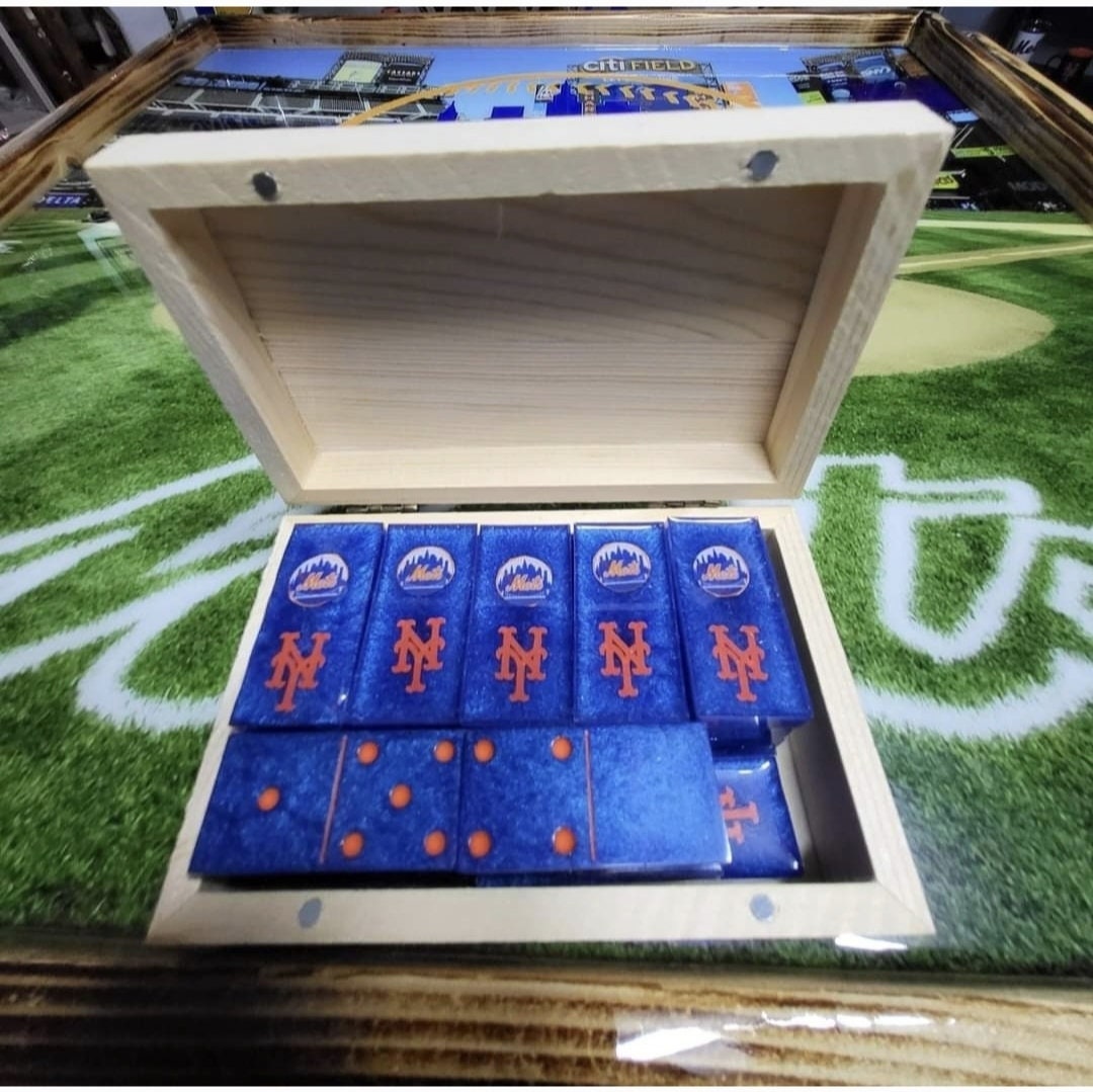 Custom Dominos