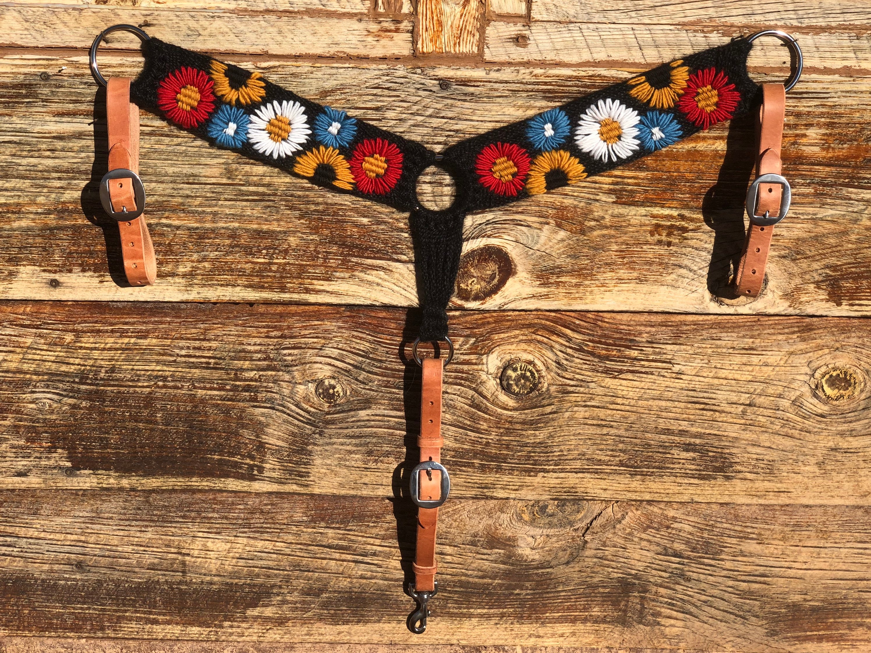 Collier femme avec médaillon fleuri - Poudre de Bijoux
