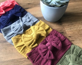 Baby kabel gebreide hoofdband / baby strik hoofdband / one size fit all / cadeau voor baby meisje / baby meisje hoofddeksel / baby hoofddoek / knoop hoofdband