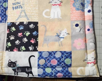 Cama de gato de franela acolchada, cama de gato de franela. Cama acolchada para gatos, Cama acolchada para mascotas, Franela Pet Bed, Paris Fabric, Cat Bed, Pet Bed, Bed, Fancy