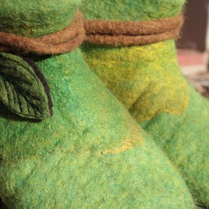 Botines tipo zapatilla Nuno, modelo hoja, en lana de seda afieltrada y piso de cuero aterciopelado, talla 38/39 imagen 4