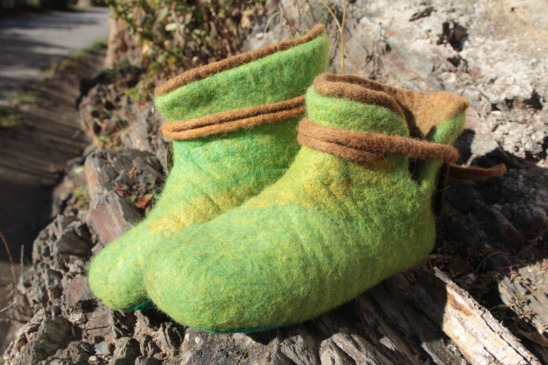 Nuno slipper ankle boots, leaf model, in felted silk wool and velvety leather sole, size 38/39 image 1