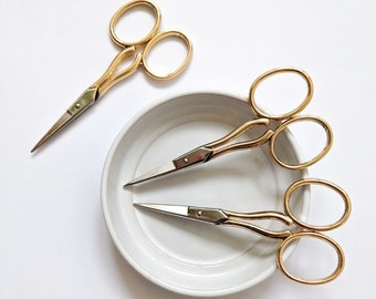 Vintage gold embroidery scissors, embroidery tools, cross stitch scissors 9cm